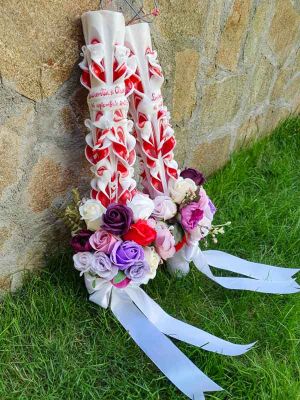 Lumanare nunta cu aranjament din flori de sapun - rosu